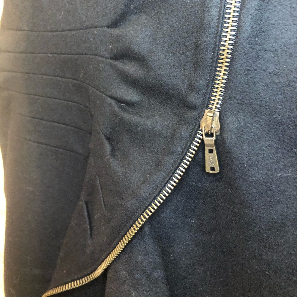 Yves Saint Laurent || NWT || Cashmere & Wool Blend RUNWAY The “IT” Skirt - Picture 5 of 15
